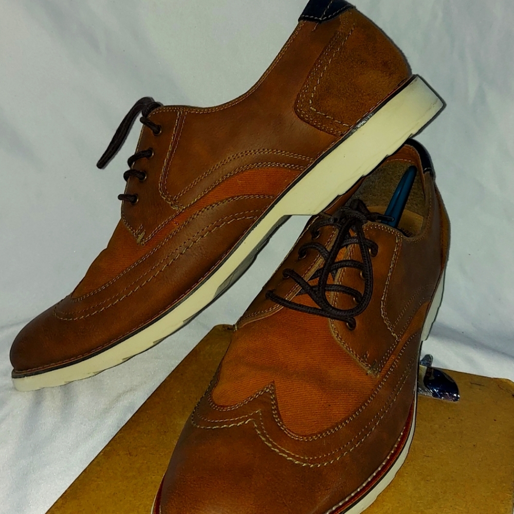Brown Wing Tip Dockers